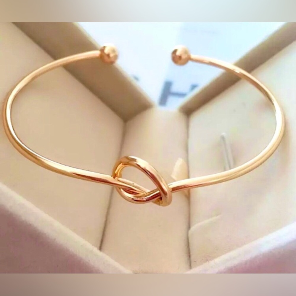 🔴𝟭𝟬/$𝟮𝟱🔴NEW Knot Minimalist Delicate Cuff - Picture 4 of 13